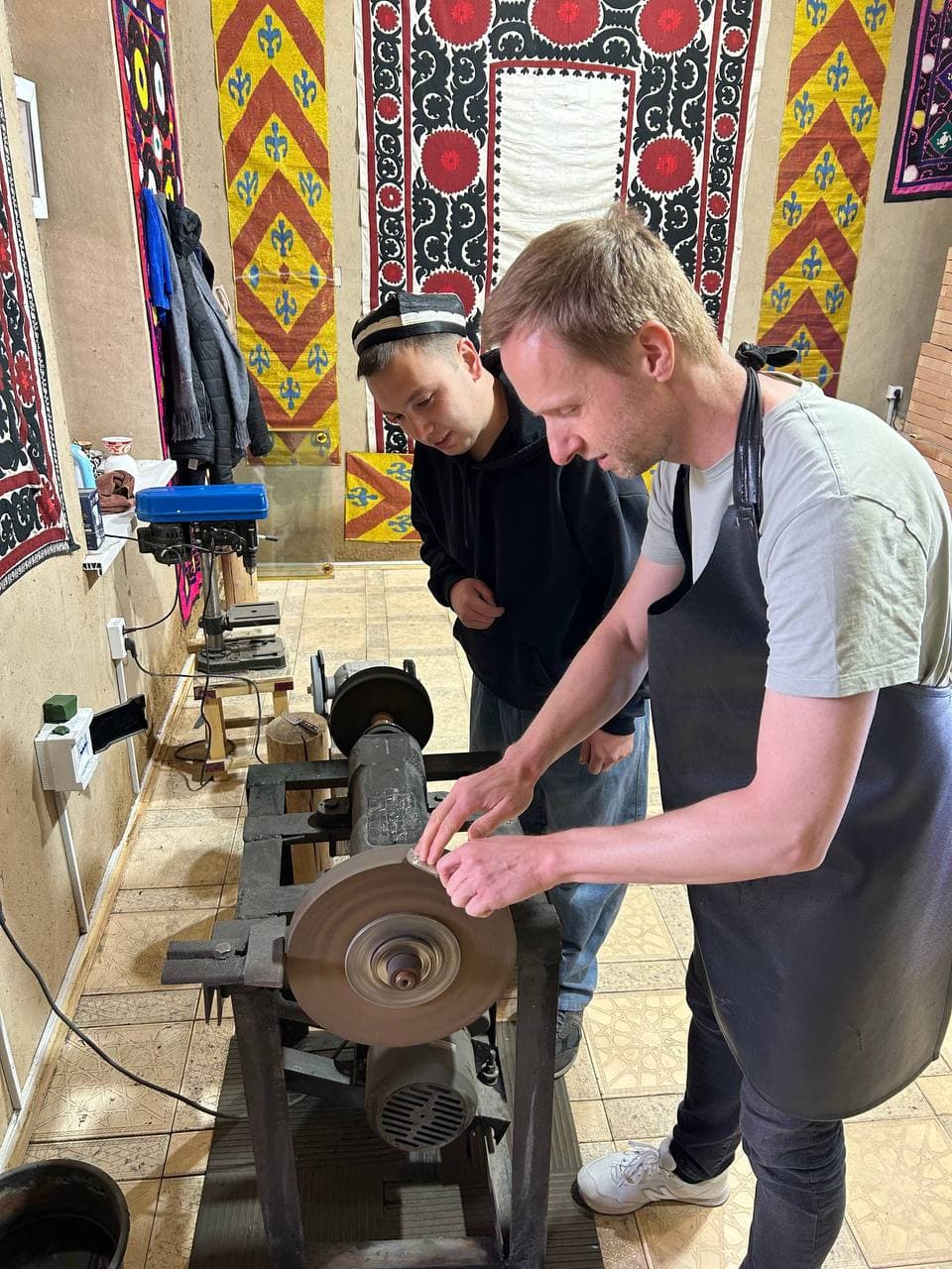 Uzbek Metalwork Workshops in Tashkent: Learn Coppersmithing from Master Craftsmen
