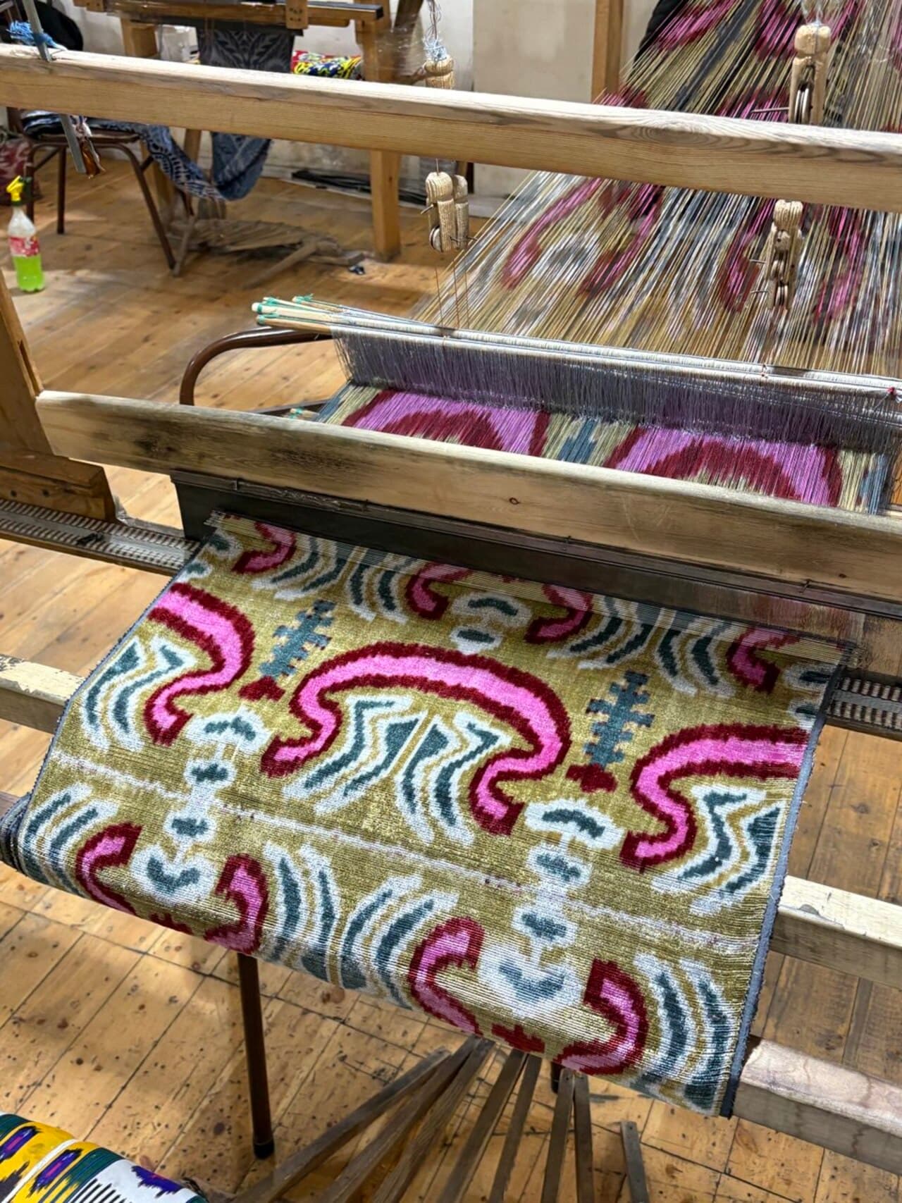 From Tashkent to Fergana Valley in One Day by Plane: Ceramics, Silk & Uzbek Food - Image 2