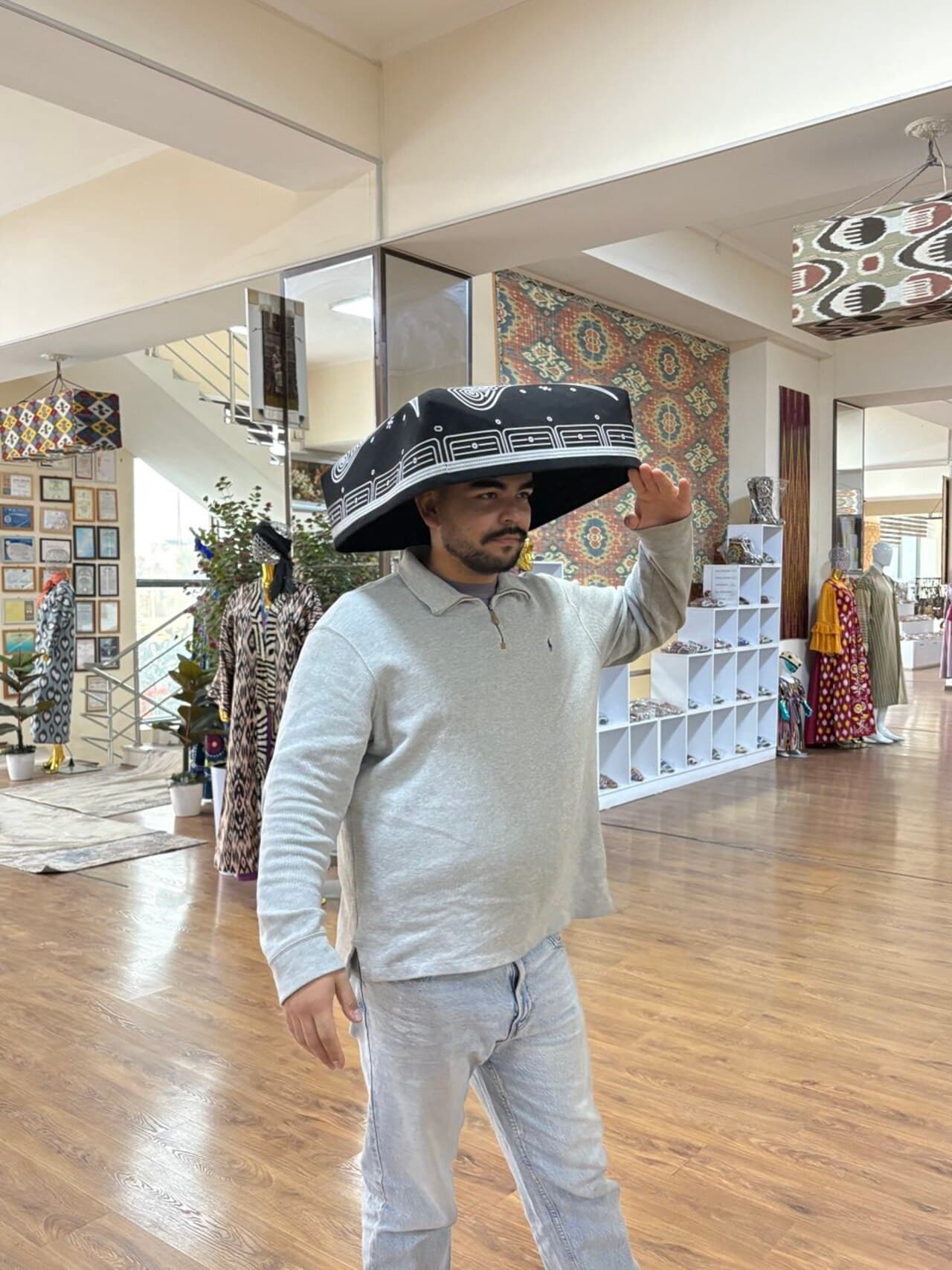 From Tashkent to Fergana Valley in One Day by Plane: Ceramics, Silk & Uzbek Food - Image 3