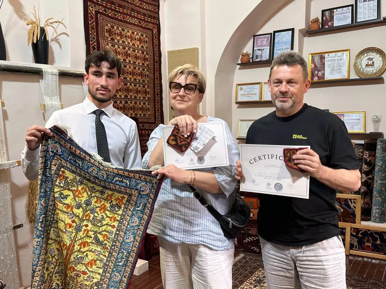 Bukhara: Immersive Old City Walk & Carpet Making Workshop - Image 3