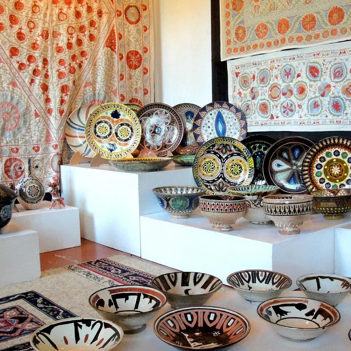 Tashkent: Gijduvan Style Pottery Painting Workshop - Image 3